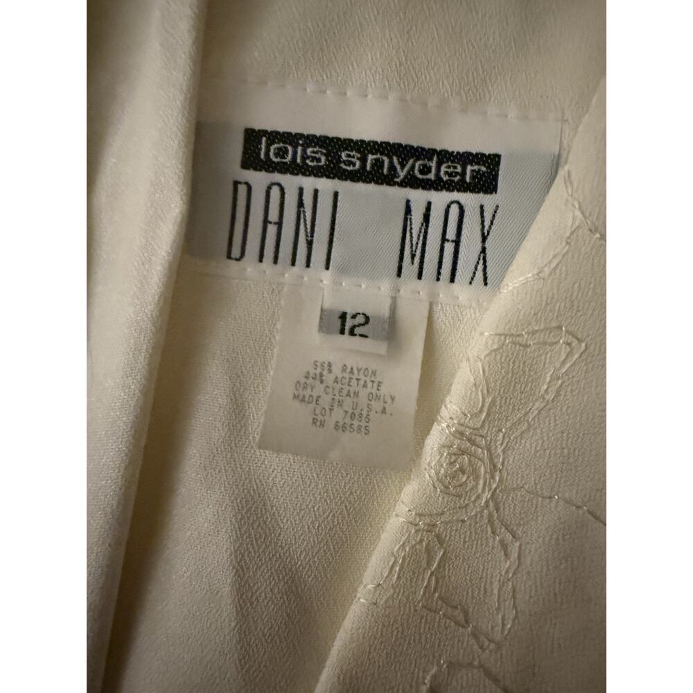VTG Dani Maxi White V Neck Pearl Button Coat Studded Embroidered 12 - Picture 4 of 8
